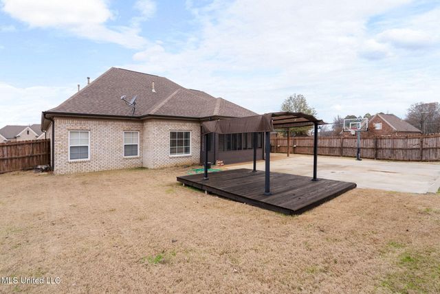 2931 Chattering Lane, Southaven, MS 38672