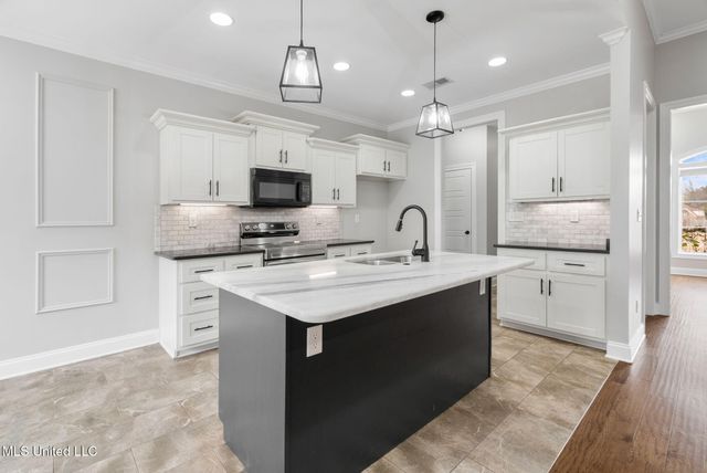 2931 Chattering Lane, Southaven, MS 38672