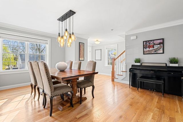 152 Charlton St, Arlington, MA 02476