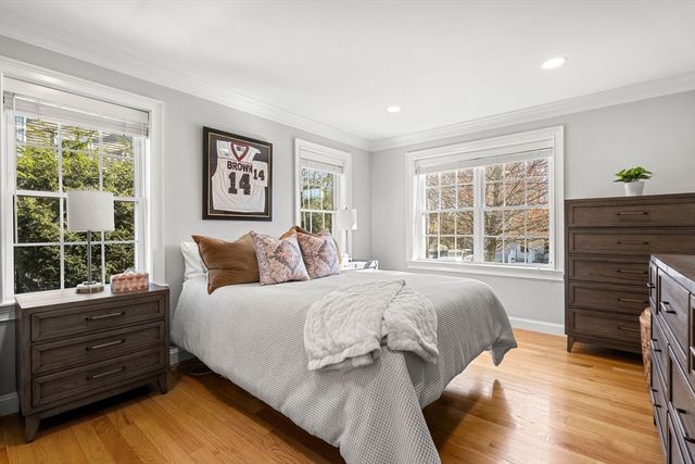 152 Charlton St, Arlington, MA 02476