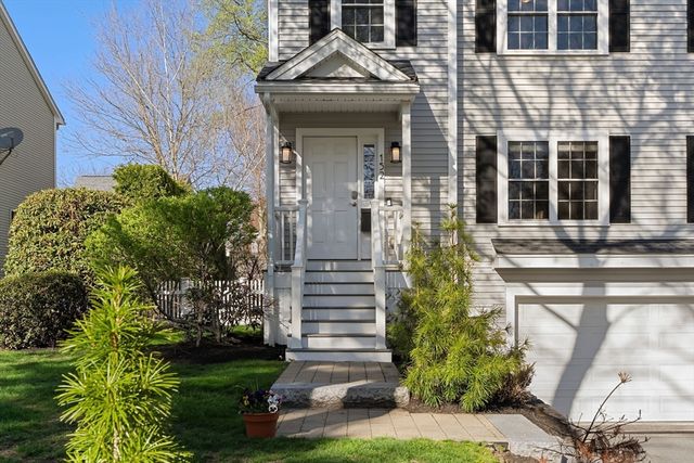 152 Charlton St, Arlington, MA 02476