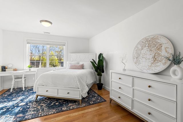 152 Charlton St, Arlington, MA 02476