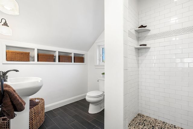 152 Charlton St, Arlington, MA 02476