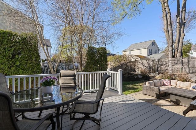 152 Charlton St, Arlington, MA 02476