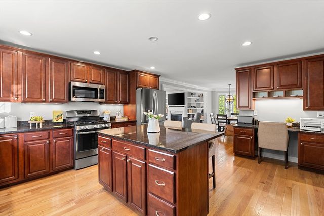 152 Charlton St, Arlington, MA 02476