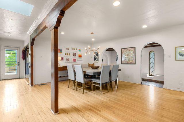 610 Carlisle Boulevard SE, Albuquerque, NM 87106