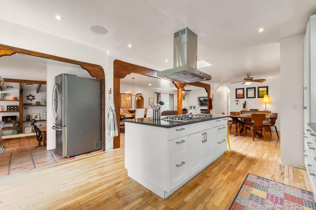 610 Carlisle Boulevard SE, Albuquerque, NM 87106