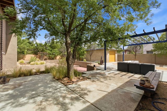 610 Carlisle Boulevard SE, Albuquerque, NM 87106