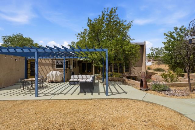 610 Carlisle Boulevard SE, Albuquerque, NM 87106