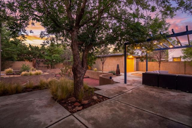 610 Carlisle Boulevard SE, Albuquerque, NM 87106
