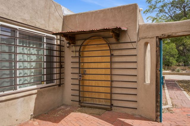 610 Carlisle Boulevard SE, Albuquerque, NM 87106