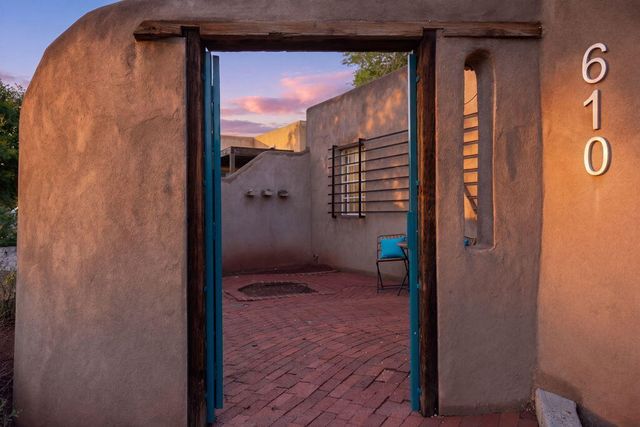 610 Carlisle Boulevard SE, Albuquerque, NM 87106