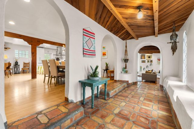 610 Carlisle Boulevard SE, Albuquerque, NM 87106