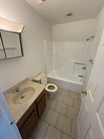 200 Strawberry Lane, Nicholasville, KY 40356
