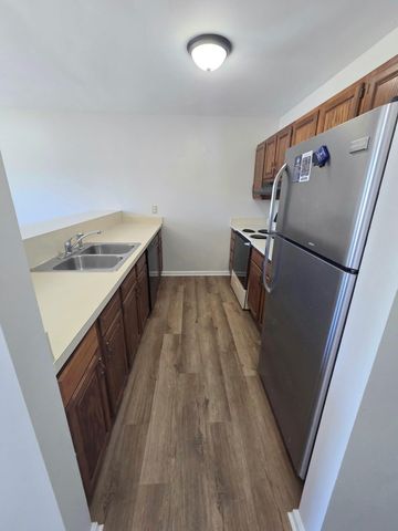 200 Strawberry Lane, Nicholasville, KY 40356