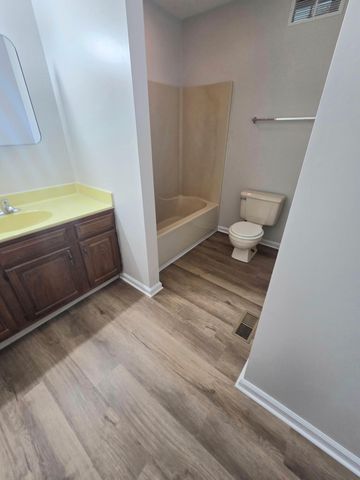 200 Strawberry Lane, Nicholasville, KY 40356