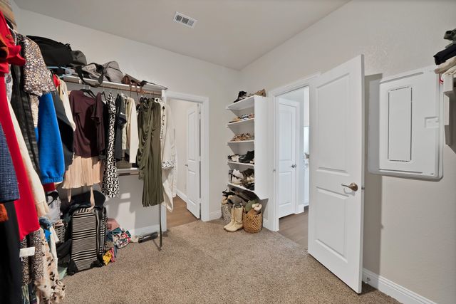 10928 Canyon Mine Drive, Aubrey, TX 76227