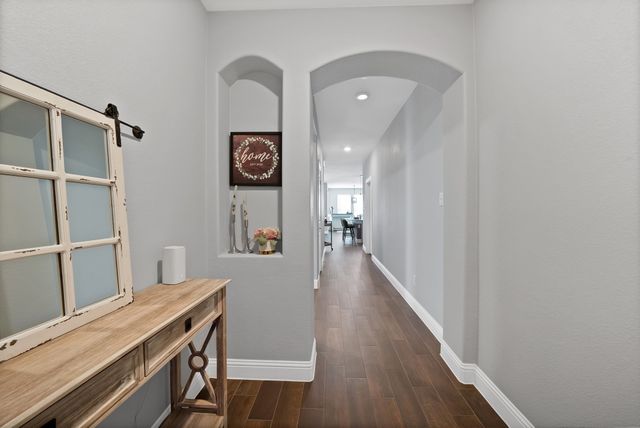 10928 Canyon Mine Drive, Aubrey, TX 76227