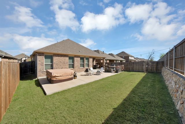 10928 Canyon Mine Drive, Aubrey, TX 76227
