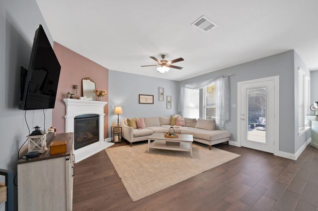 10928 Canyon Mine Drive, Aubrey, TX 76227