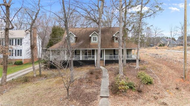 6295 Selwyck Lane, Kernersville, NC 27284