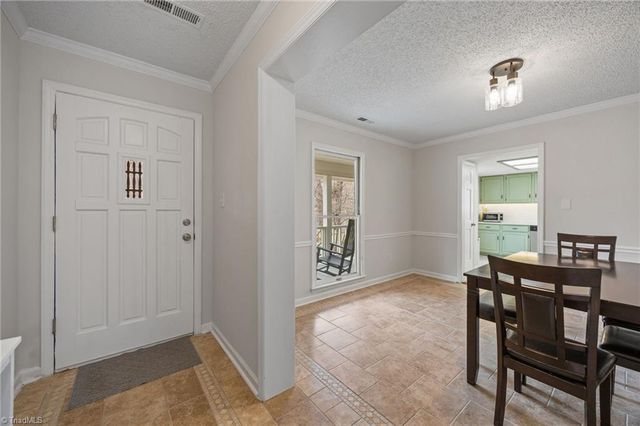 6295 Selwyck Lane, Kernersville, NC 27284