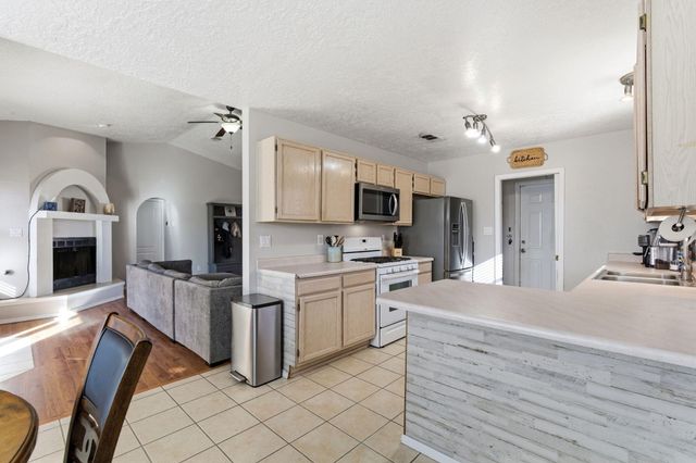 1815 TIERRA DEL OSO Drive NW, Albuquerque, NM 87120