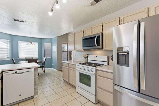 1815 TIERRA DEL OSO Drive NW, Albuquerque, NM 87120