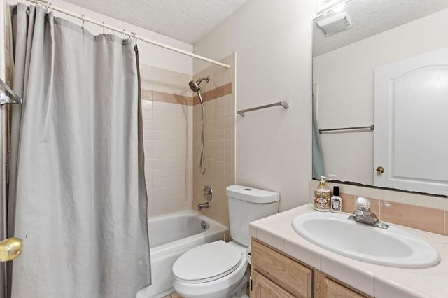 1815 TIERRA DEL OSO Drive NW, Albuquerque, NM 87120