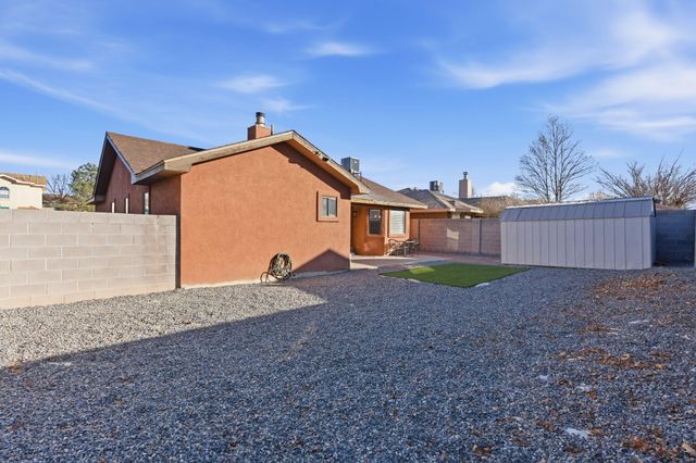 1815 TIERRA DEL OSO Drive NW, Albuquerque, NM 87120