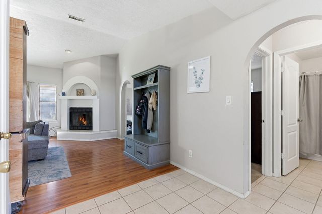 1815 TIERRA DEL OSO Drive NW, Albuquerque, NM 87120