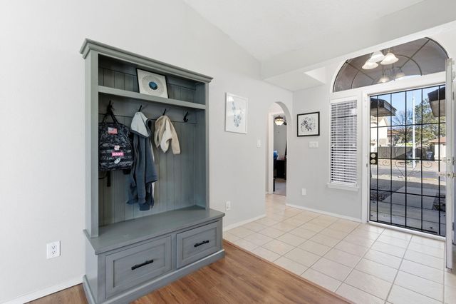 1815 TIERRA DEL OSO Drive NW, Albuquerque, NM 87120