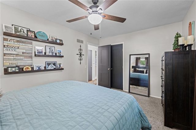 14113 W 92ND Terrace, Lenexa, KS 66215