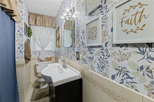 14113 W 92ND Terrace, Lenexa, KS 66215