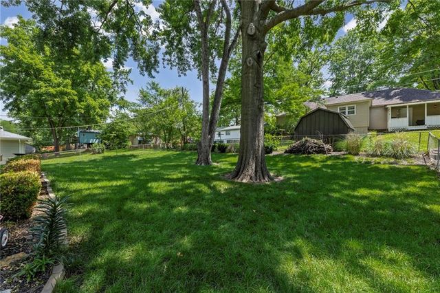 14113 W 92ND Terrace, Lenexa, KS 66215