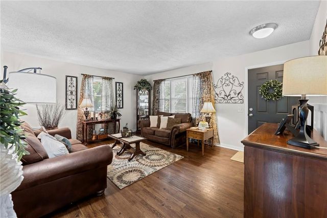 14113 W 92ND Terrace, Lenexa, KS 66215