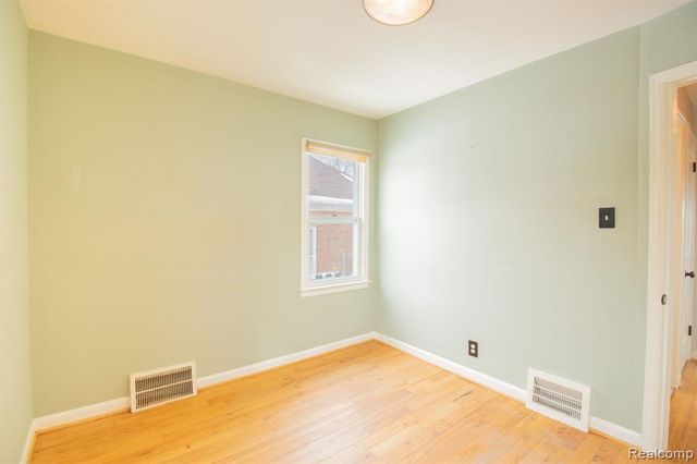 515 Farmdale Street, Ferndale, MI 48220