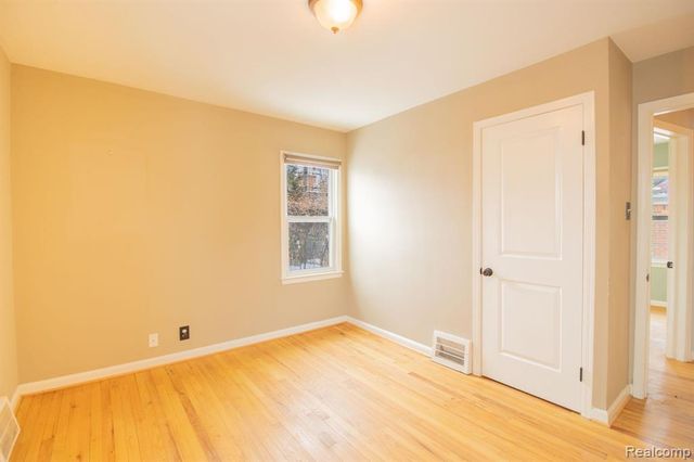 515 Farmdale Street, Ferndale, MI 48220