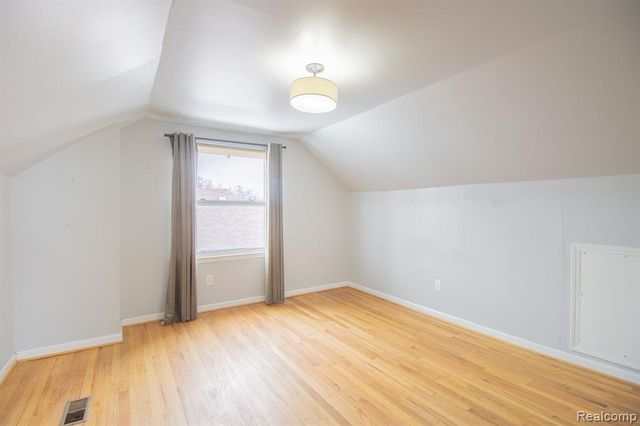 515 Farmdale Street, Ferndale, MI 48220