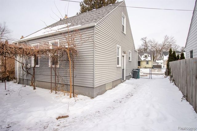 515 Farmdale Street, Ferndale, MI 48220