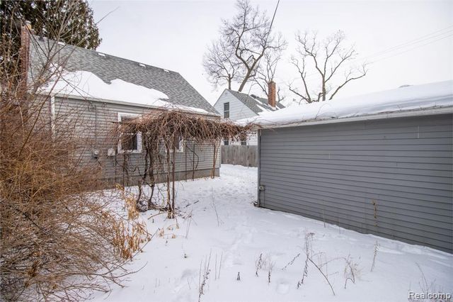 515 Farmdale Street, Ferndale, MI 48220