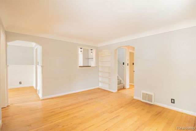 515 Farmdale Street, Ferndale, MI 48220