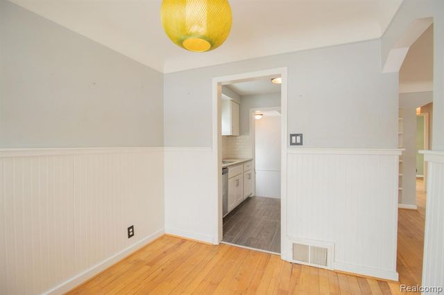 515 Farmdale Street, Ferndale, MI 48220