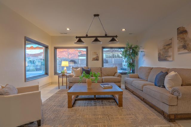 9900 Eagle Rock Avenue NE, Albuquerque, NM 87122