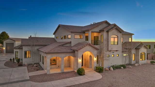 9900 Eagle Rock Avenue NE, Albuquerque, NM 87122