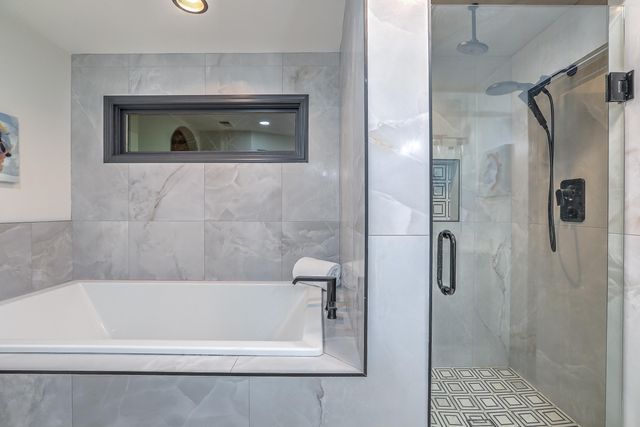 9900 Eagle Rock Avenue NE, Albuquerque, NM 87122