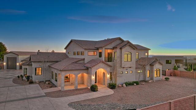 9900 Eagle Rock Avenue NE, Albuquerque, NM 87122