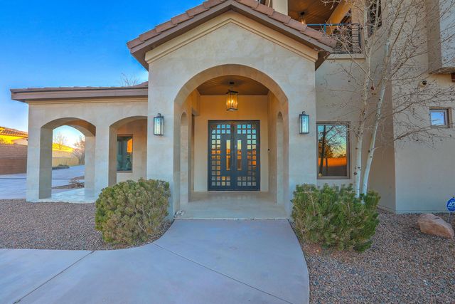 9900 Eagle Rock Avenue NE, Albuquerque, NM 87122