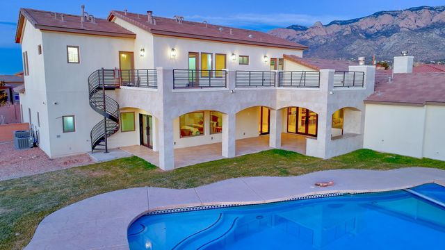 9900 Eagle Rock Avenue NE, Albuquerque, NM 87122