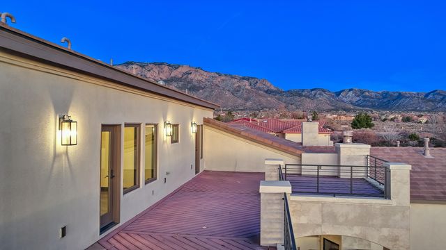 9900 Eagle Rock Avenue NE, Albuquerque, NM 87122